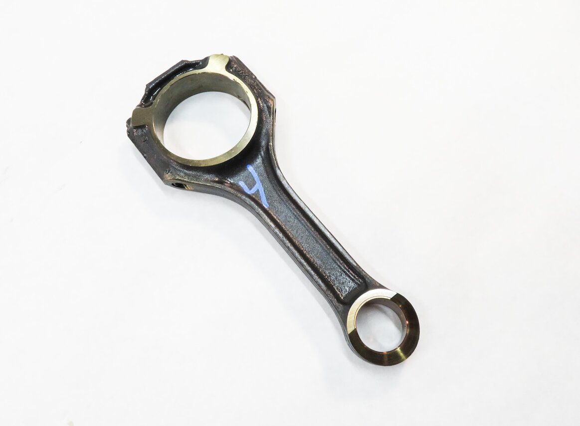 12-20 MERCEDES CL550 E550 GL450 GL550 ML550 S550 CLS550 - 4.6L CONNECTING ROD