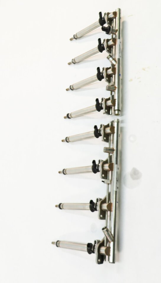 Thumbnail 2: 2012 MERCEDES S550 (W221) 4.6L TURBO M278.9 ENGINE - FUEL RAIL SET w/ INJECTORS