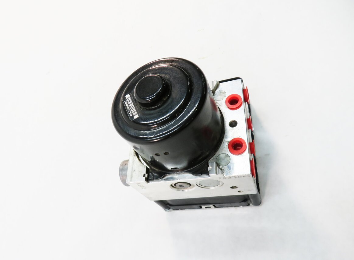 Thumbnail 4: 2012 MERCEDES S550 (W221) ADAPTIVE CRUISE CONTROL - ABS BRAKE PUMP w/ MODULE