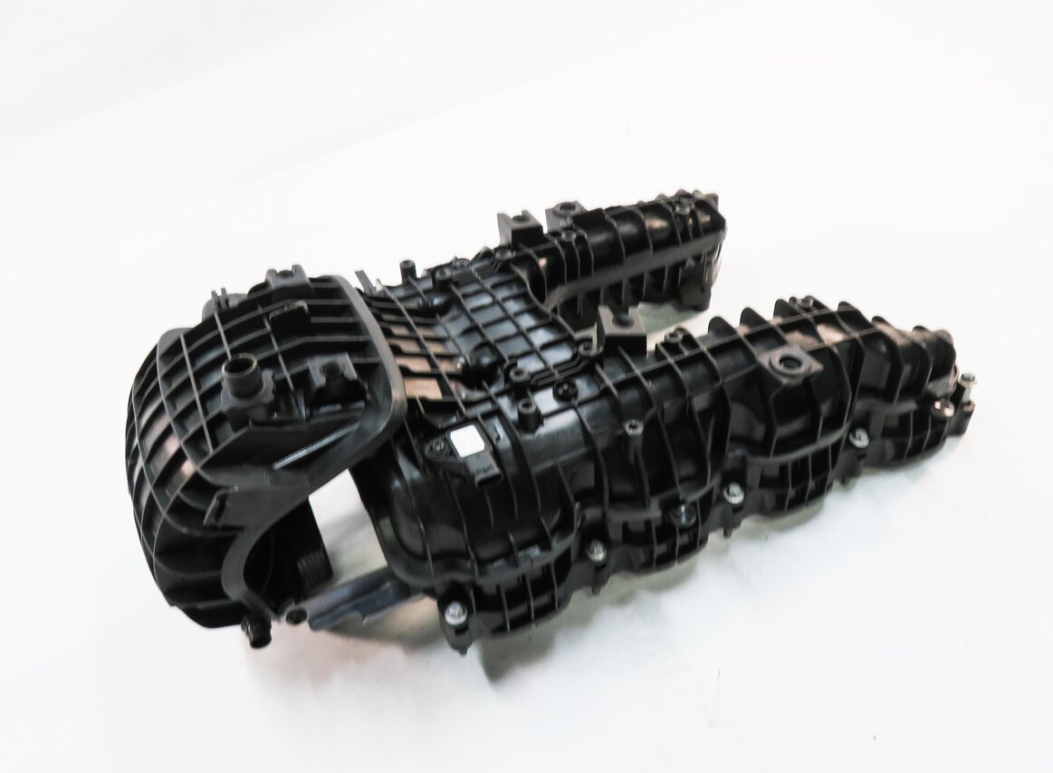 Thumbnail 1: 11-20 MERCEDES CL550 E550 GL450 GL550 GLS550 S550 SL550 - 4.6L INTAKE MANIFOLD