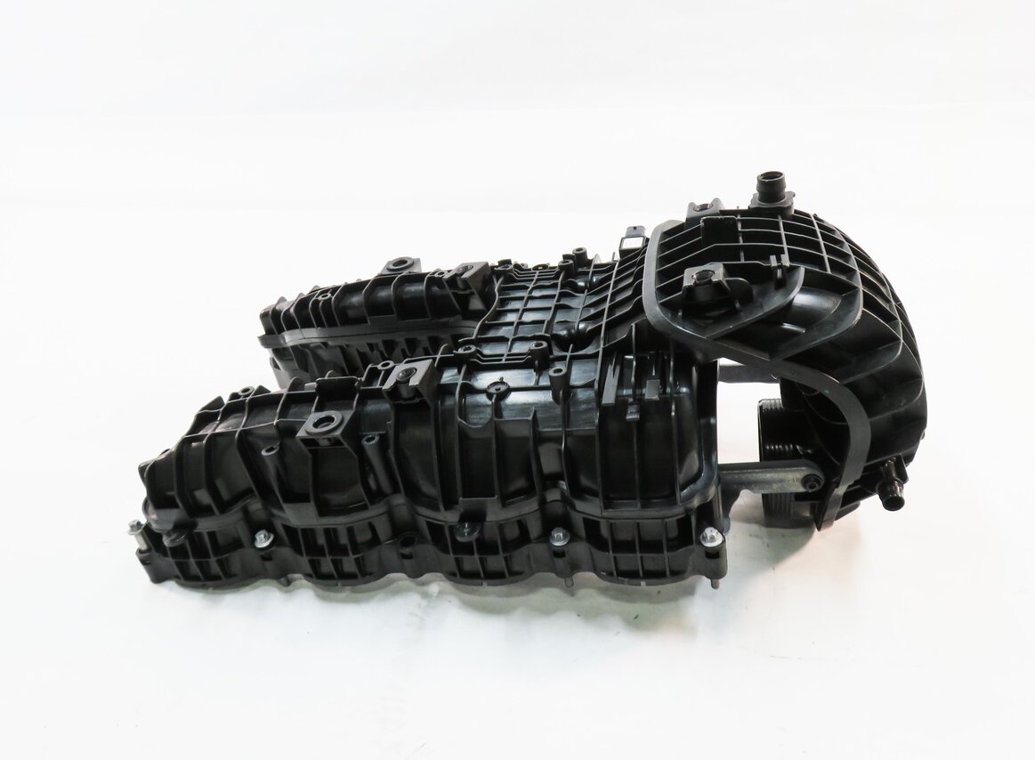 Thumbnail 5: 11-20 MERCEDES CL550 E550 GL450 GL550 GLS550 S550 SL550 - 4.6L INTAKE MANIFOLD
