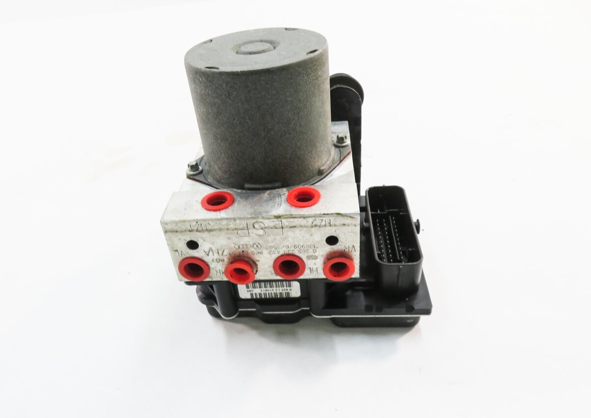 Thumbnail 2: 14-17 AUDI A4 S4 A5 S5 (B8 8K 8T) AWD QUATTRO - 1AT ESP ABS BRAKE PUMP w/ MODULE