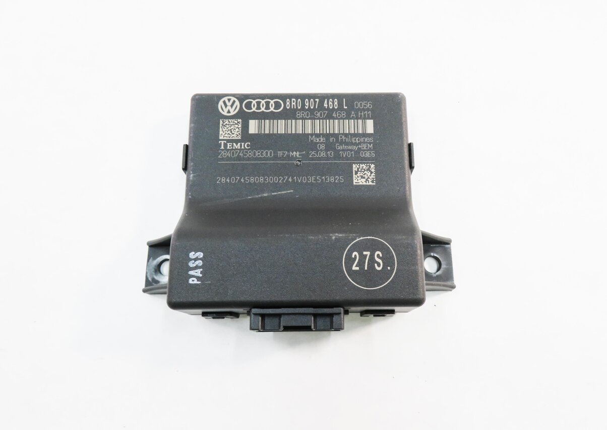 Thumbnail 2: 2014 AUDI A5 (B8 8T) GATEWAY DATA CAN BUS CONTROL MODULE