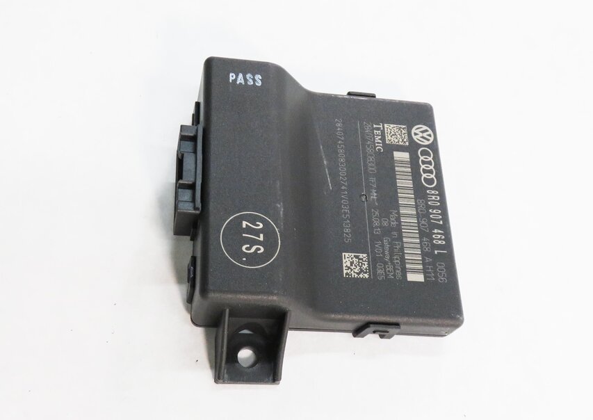 Thumbnail 4: 2014 AUDI A5 (B8 8T) GATEWAY DATA CAN BUS CONTROL MODULE