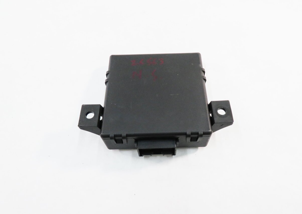 Thumbnail 5: 2014 AUDI A5 (B8 8T) GATEWAY DATA CAN BUS CONTROL MODULE