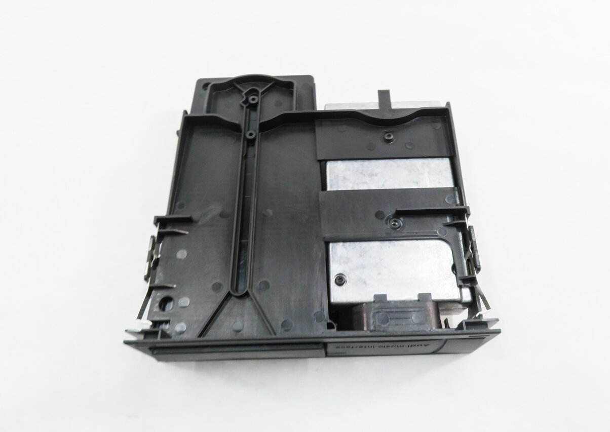 Thumbnail 6: 2014 AUDI A5 (B8 8T) RADIO STEREO MMI i-POD INTERFACE CONTROL MODULE w/ HOUSING
