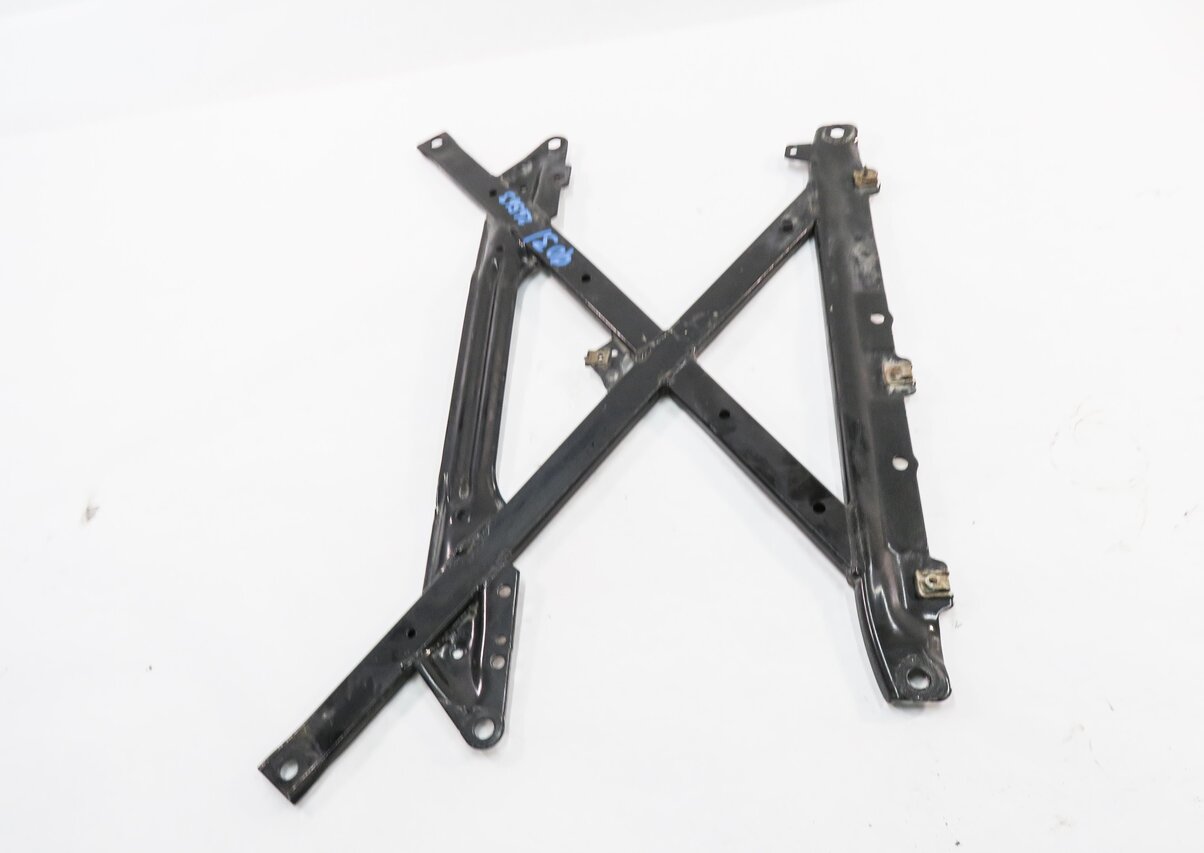 Thumbnail 2: 2014 AUDI A5 (B8 8T) TRANSMISSION CROSSMEMBER SUPPORT BRACE