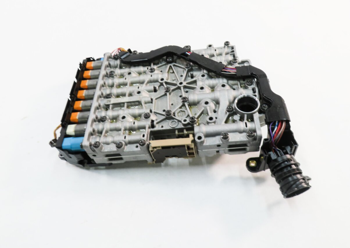 Thumbnail 2: 2014-2017 AUDI A5 (B8 8T) QUATTRO AWD - 2.0L TRANSMISSION VALVE BODY