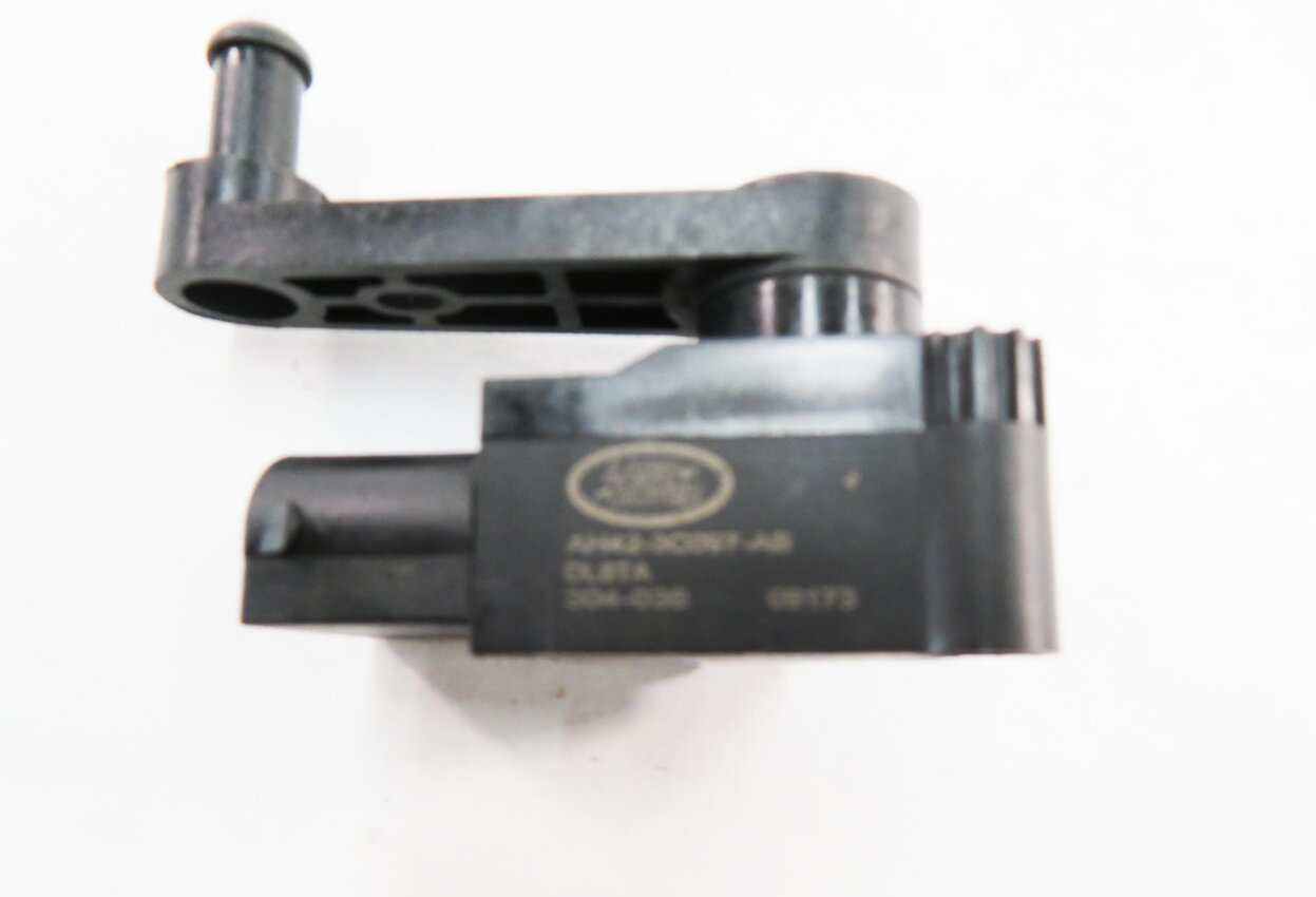 Thumbnail 6: 2010 RANGE ROVER (L322) LEFT FRONT DRIVER SUSPENSION HEIGHT LEVEL SENSOR