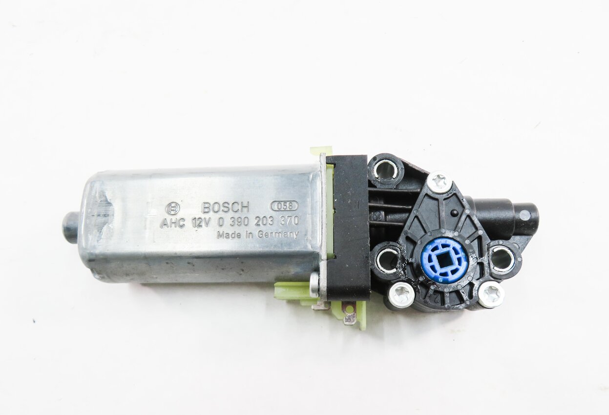 Thumbnail 5: 2010-2012 RANGE ROVER (L322) POWER STEERING COLUMN ADJUSTMENT MOTOR SET
