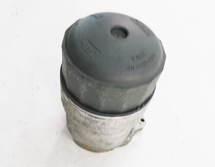 Thumbnail 4: 2010 RANGE ROVER (L322) 5.0L AJ133 V8 ENGINE - OIL FILTER HOUSING w/ CAP