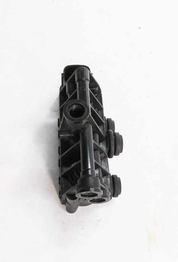 Thumbnail 4: 2010 RANGE ROVER (L322) AIR SUSPENSION VALVE BLOCK
