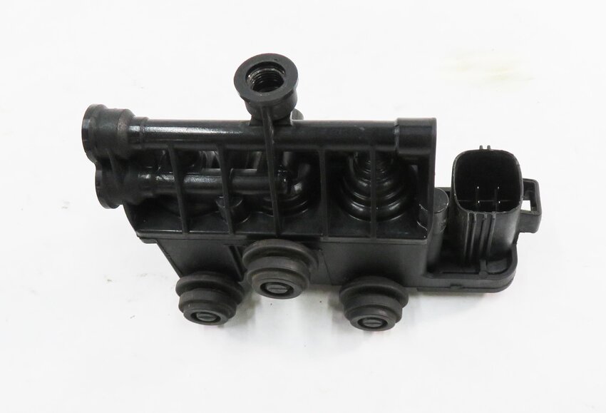 Thumbnail 5: 2010 RANGE ROVER (L322) AIR SUSPENSION VALVE BLOCK