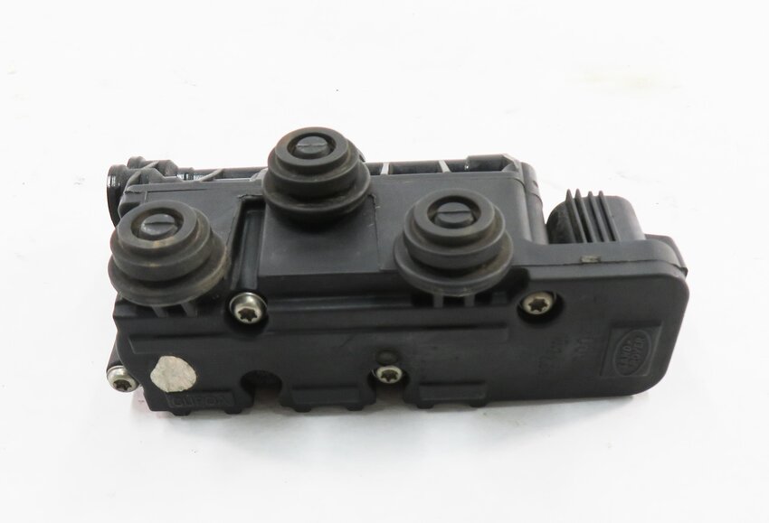 Thumbnail 6: 2010 RANGE ROVER (L322) AIR SUSPENSION VALVE BLOCK