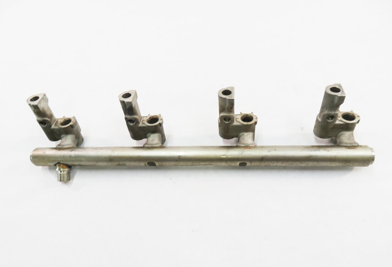 Thumbnail 5: 2010 RANGE ROVER (L322) 5.0L AJ133 V8 ENGINE - FUEL RAIL SET w/ LINES