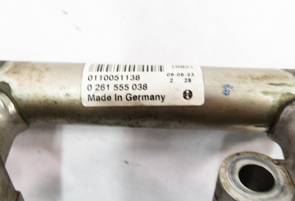 Thumbnail 7: 2010 RANGE ROVER (L322) 5.0L AJ133 V8 ENGINE - FUEL RAIL SET w/ LINES