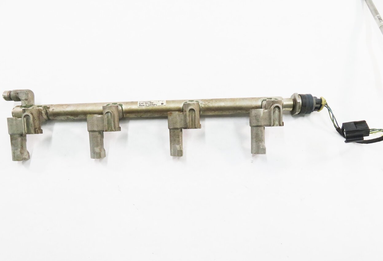Thumbnail 9: 2010 RANGE ROVER (L322) 5.0L AJ133 V8 ENGINE - FUEL RAIL SET w/ LINES