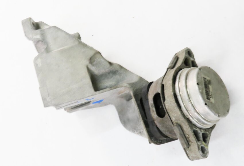 Thumbnail 6: 2010 RANGE ROVER (L322) 5.0L AJ133 V8 ENGINE - MOTOR MOUNT BRACKET SET
