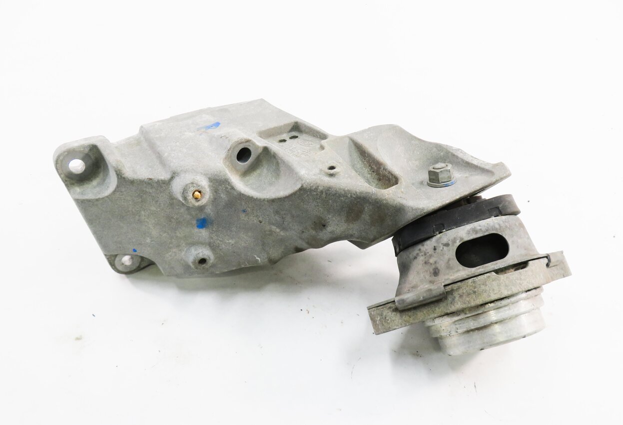 Thumbnail 8: 2010 RANGE ROVER (L322) 5.0L AJ133 V8 ENGINE - MOTOR MOUNT BRACKET SET