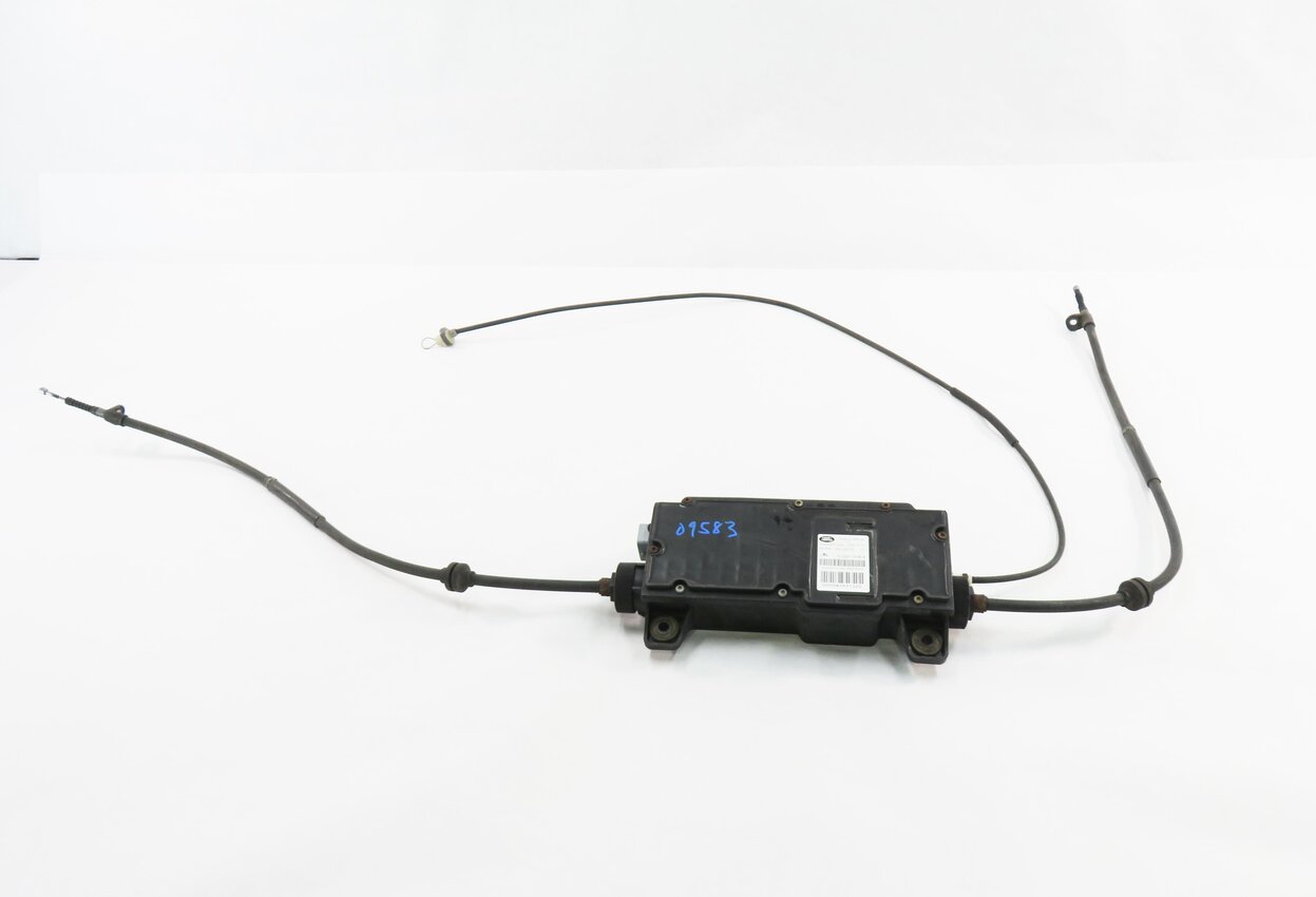 2010 RANGE ROVER (L322) EMERGENCY PARKING BRAKE ACTUATOR w/ CABLES