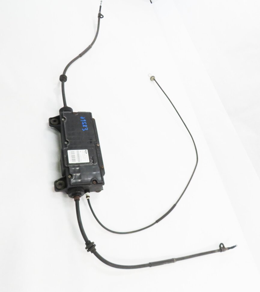 Thumbnail 2: 2010 RANGE ROVER (L322) EMERGENCY PARKING BRAKE ACTUATOR w/ CABLES
