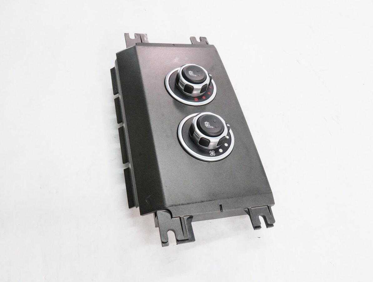 Thumbnail 4: 2010-2012 RANGE ROVER (L322) REAR HEATER A/C CLIMATE TEMPERATURE CONTROL PANEL