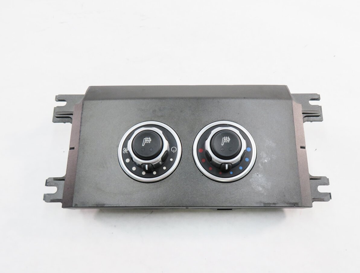 Thumbnail 5: 2010-2012 RANGE ROVER (L322) REAR HEATER A/C CLIMATE TEMPERATURE CONTROL PANEL