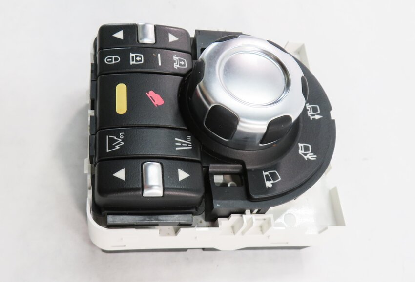 Thumbnail 3: 2010-2013 LAND ROVER LR4 RANGE ROVER SPORT (L320) TERRAIN CONTROL SWITCH