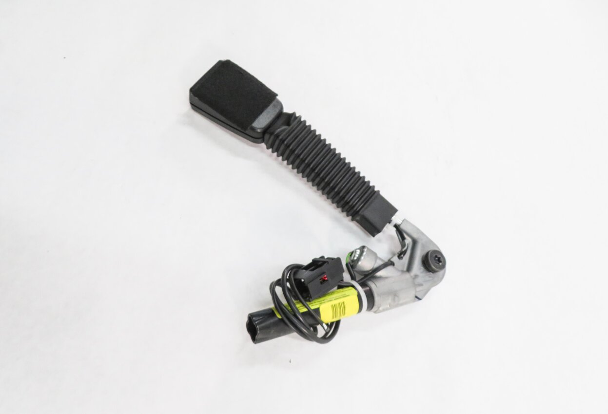 Thumbnail 4: 2007-2012 RANGE ROVER (L322) RIGHT FRONT PASSENGER SEATBELT BUCKLE RECEIVER