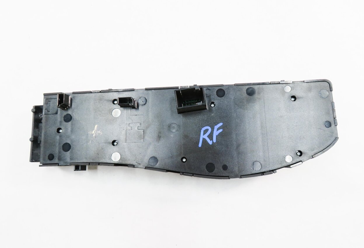 Thumbnail 6: 2010 RANGE ROVER (L322) RIGHT FRONT PASSENGER SEAT ADJUSTMENT SWITCH