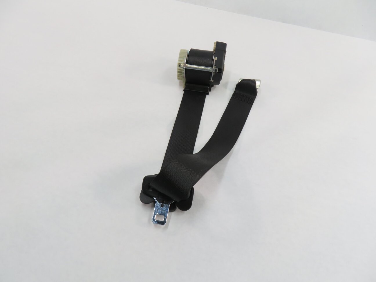 10 RANGE ROVER (L322) RIGHT REAR 2nd SECOND ROW SEAT SEATBELT RETRACTOR (BLACK)