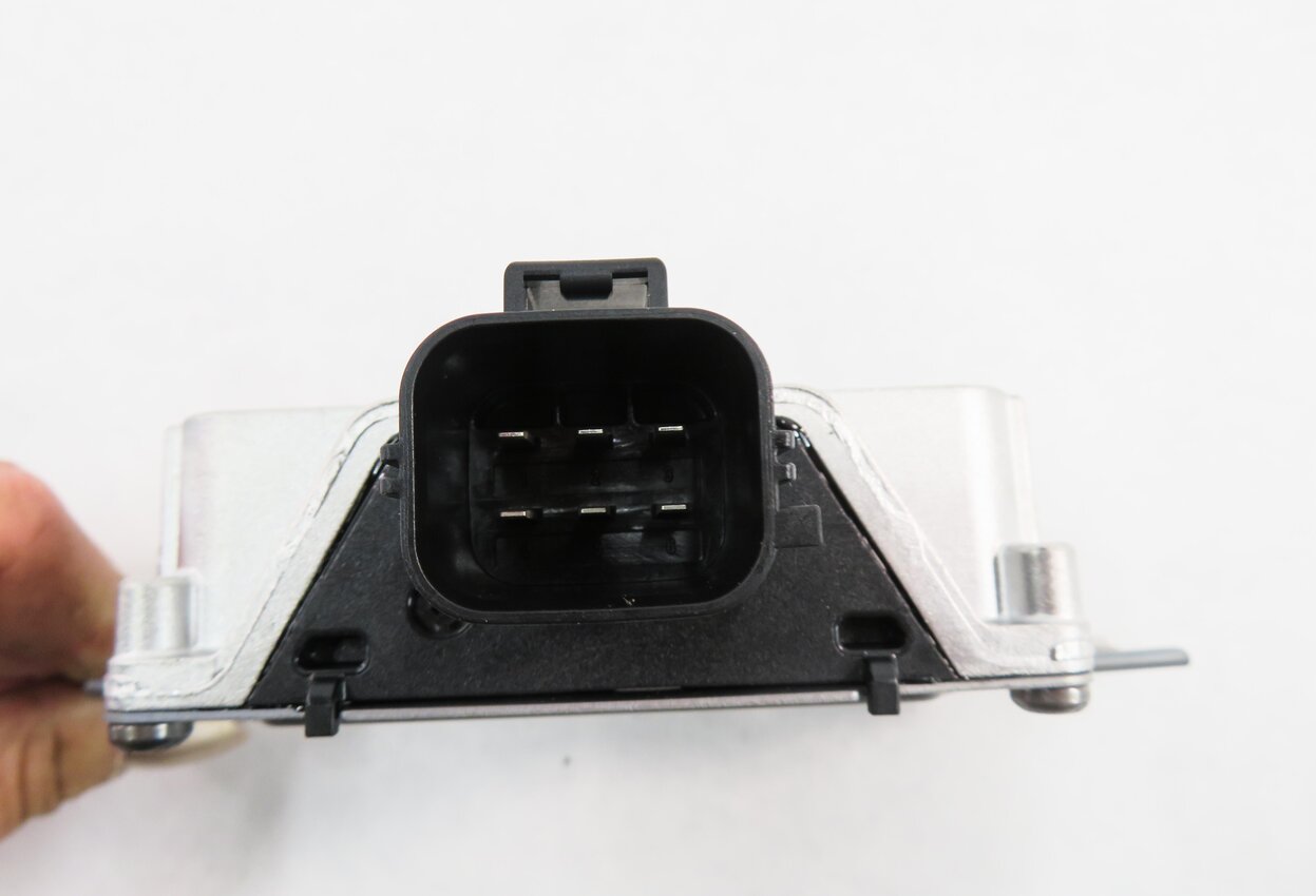 Thumbnail 6: 2010 RANGE ROVER (L322) FUEL PUMP CONTROL MODULE