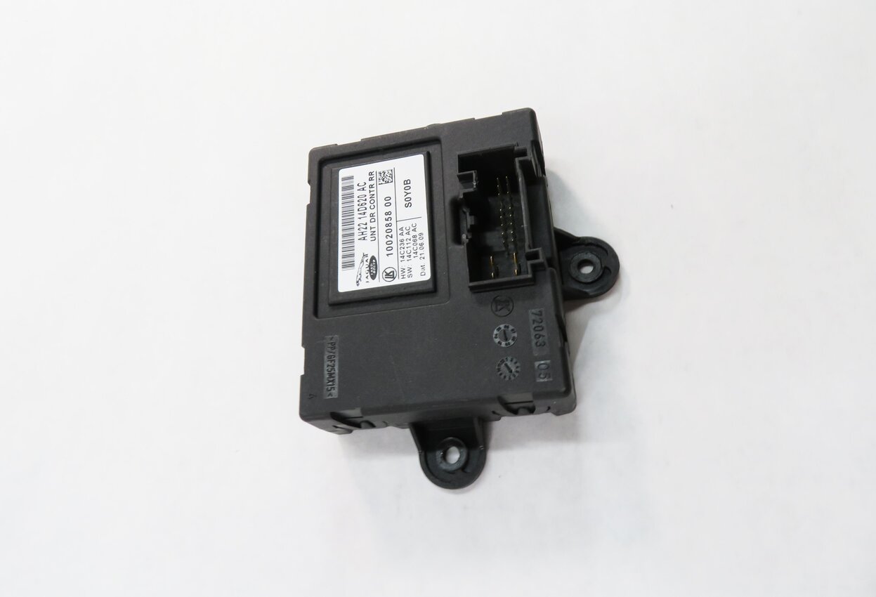 Thumbnail 3: 2010 RANGE ROVER (L322) LEFT REAR DOOR CONTROL MODULE