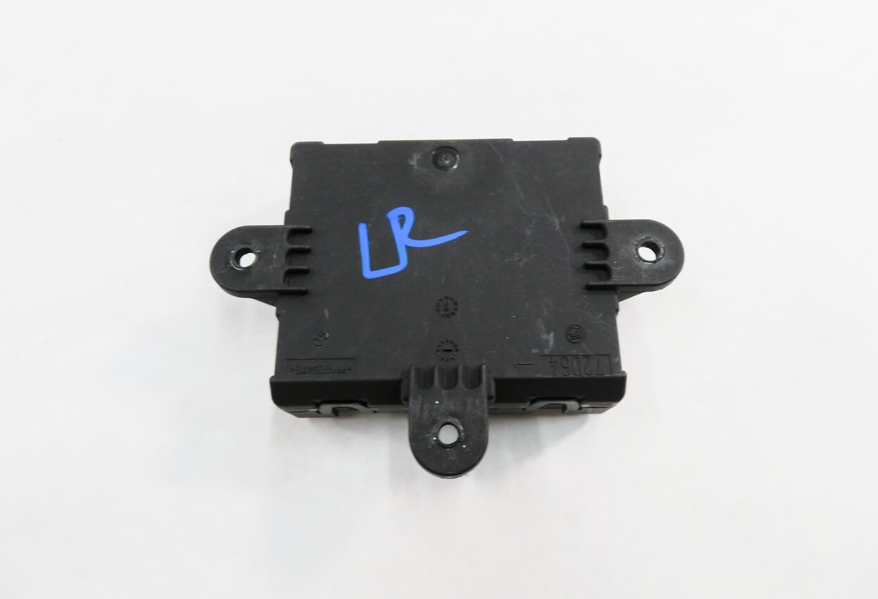Thumbnail 5: 2010 RANGE ROVER (L322) LEFT REAR DOOR CONTROL MODULE