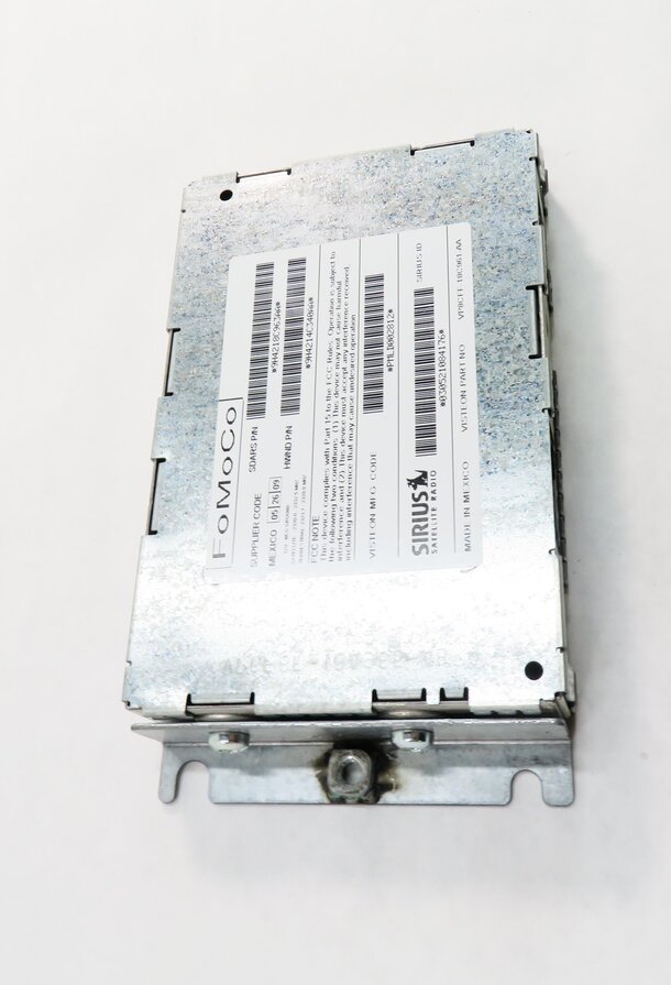 Thumbnail 3: 2007-2012 LR3 - RANGE ROVER SPORT (L320) SIRIUS SATELLITE RADIO RECEIVER MODULE
