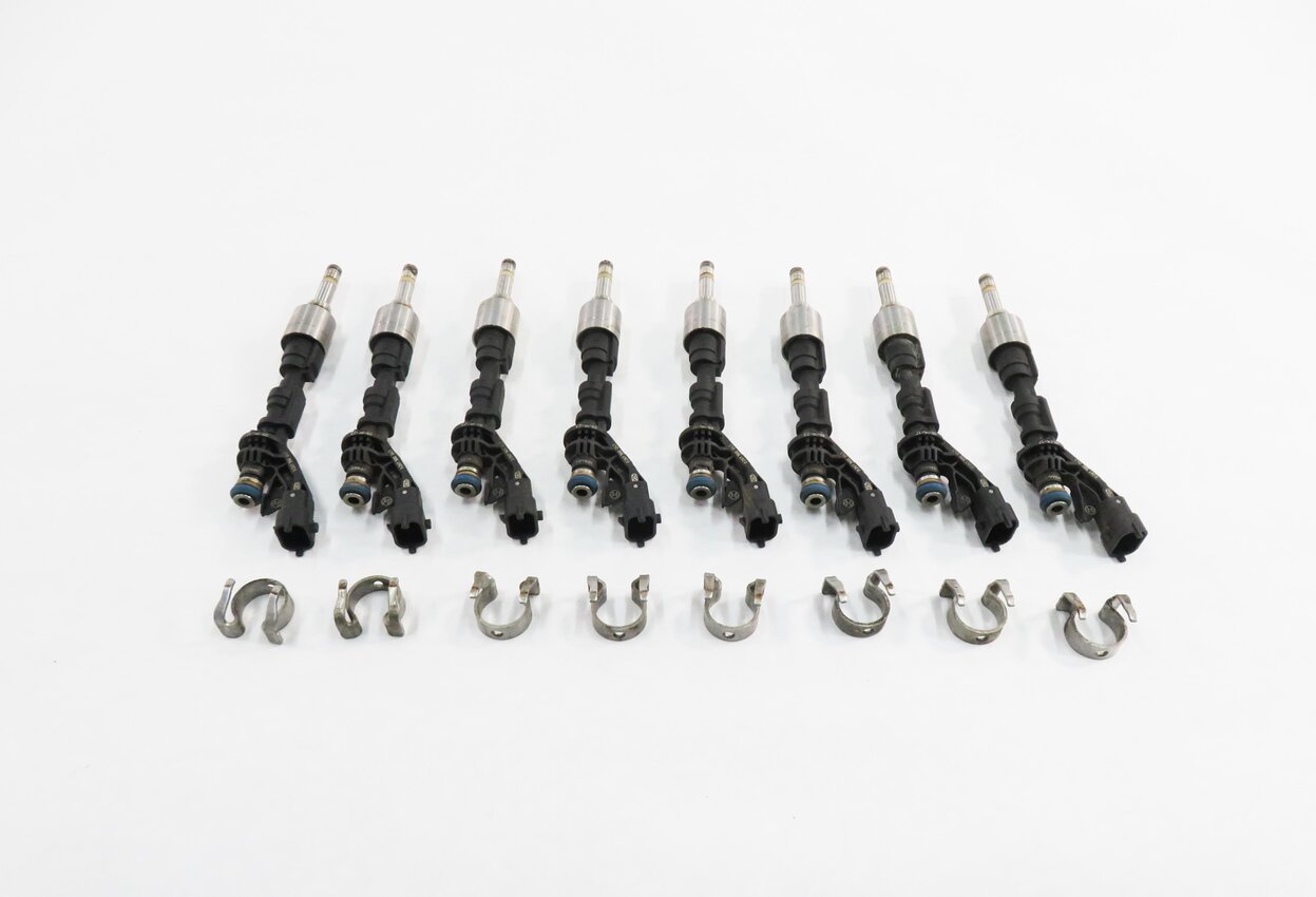 Thumbnail 2: 2010-2017 RANGE ROVER SPORT (L320 L322) JAGUAR XF XJ XK - 5.0L FUEL INJECTOR SET