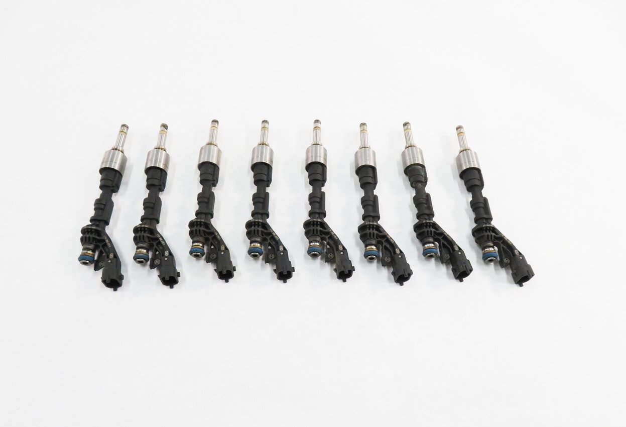 Thumbnail 3: 2010-2017 RANGE ROVER SPORT (L320 L322) JAGUAR XF XJ XK - 5.0L FUEL INJECTOR SET