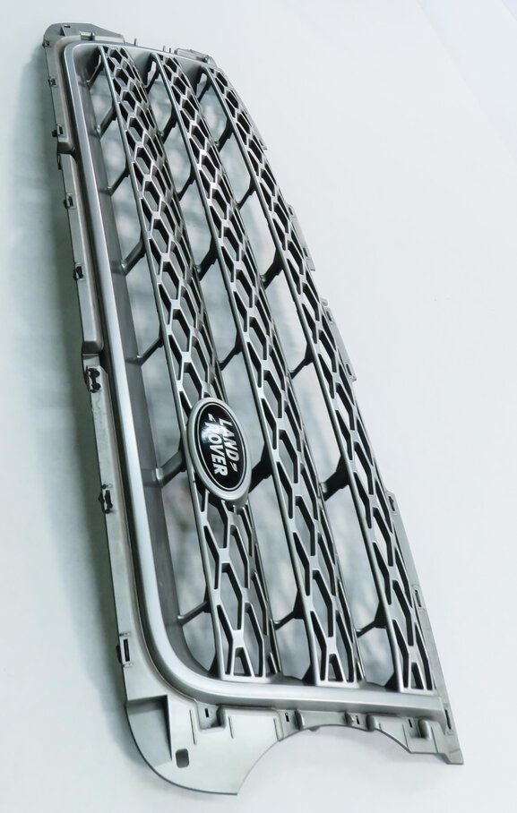 Thumbnail 2: 2010-2012 RANGE ROVER (L322) FRONT HOOD LID AIR VENT GRILLE (GRAY & SILVER)