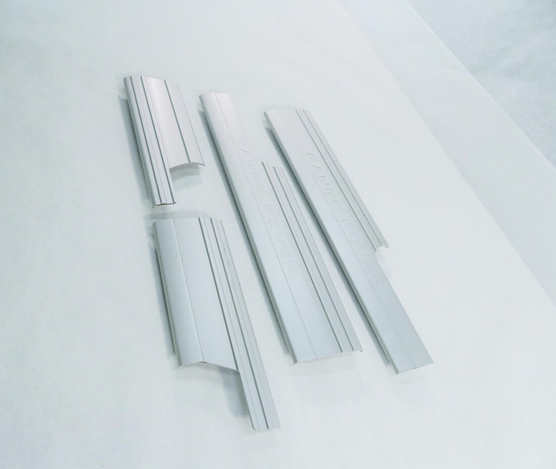 Thumbnail 7: 2010 RANGE ROVER (L322) FRONT & REAR DOOR SILL SCUFF PANEL TRIM SET-4