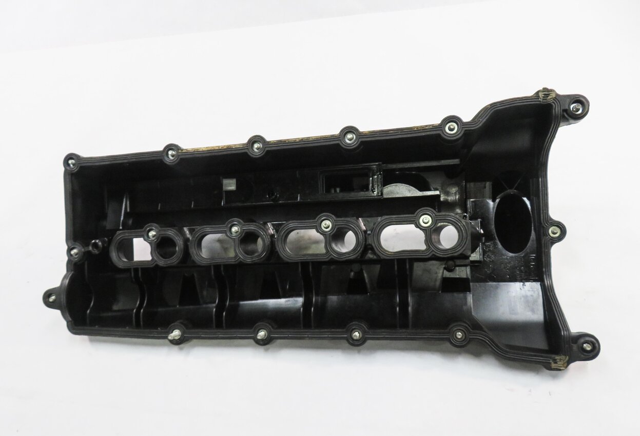 Thumbnail 6: 10-18 RANGE ROVER SPORT (L320 L322 L494 L405) 5.0L V8 - LEFT ENGINE VALVE COVER