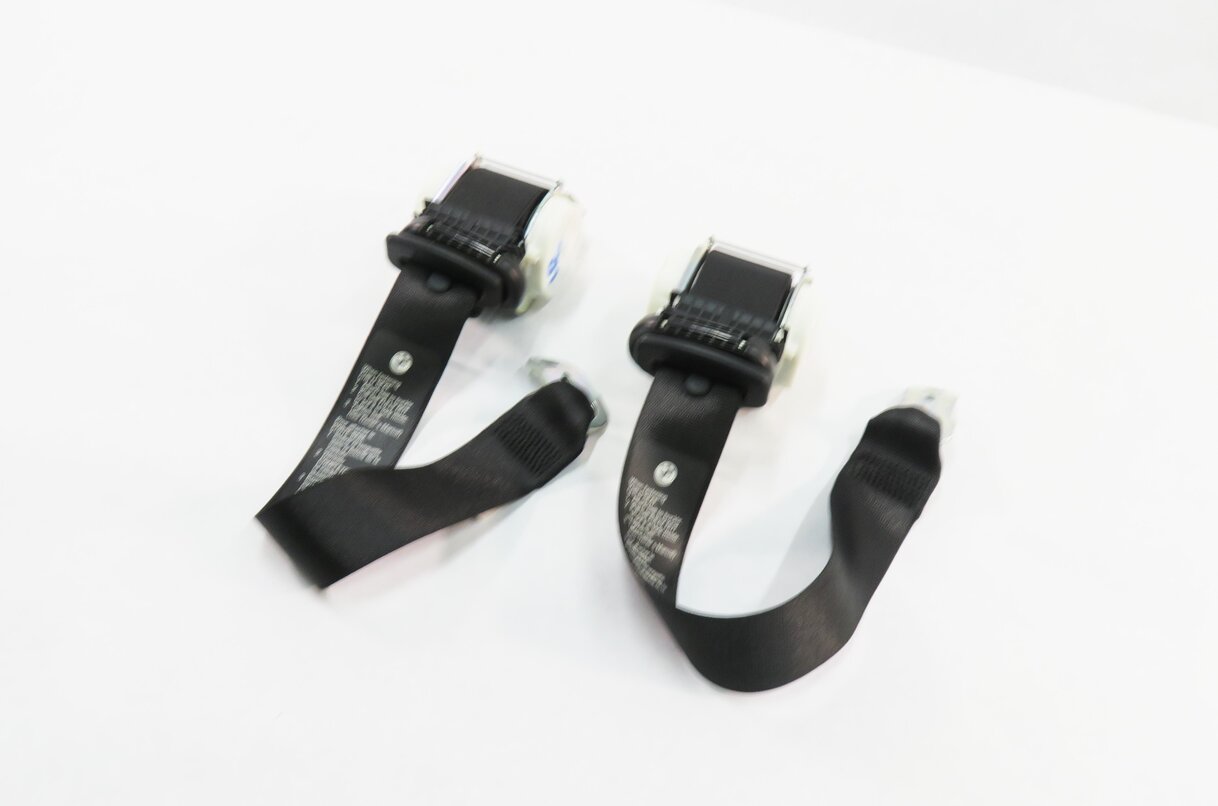 2008 BMW M6 ///M (E63) REAR SEAT - LEFT & RIGHT SEATBELT RETRACTOR SET (BLACK)