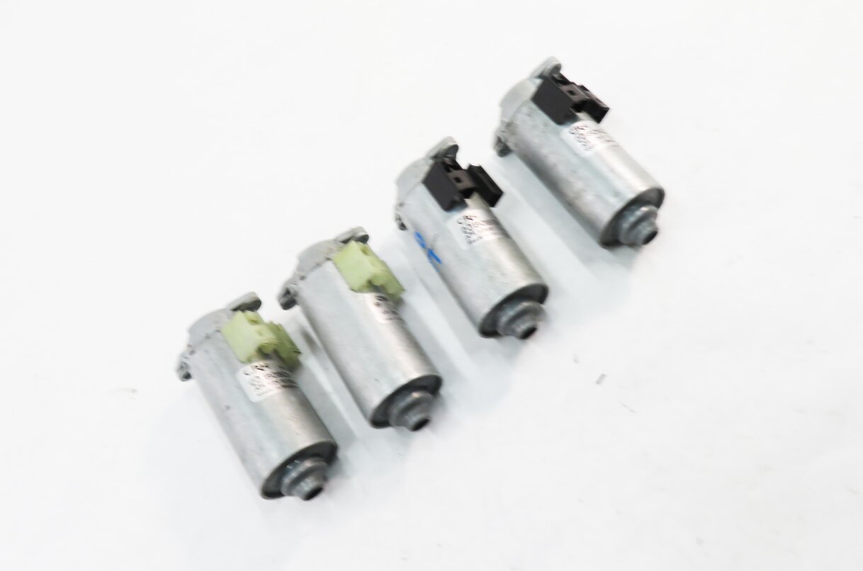 2008 BMW M6 ///M (E63) RIGHT FRONT PASSENGER SEAT ADJUSTMENT MOTOR SET-4
