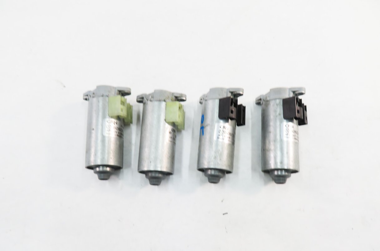 Thumbnail 2: 2008 BMW M6 ///M (E63) RIGHT FRONT PASSENGER SEAT ADJUSTMENT MOTOR SET-4