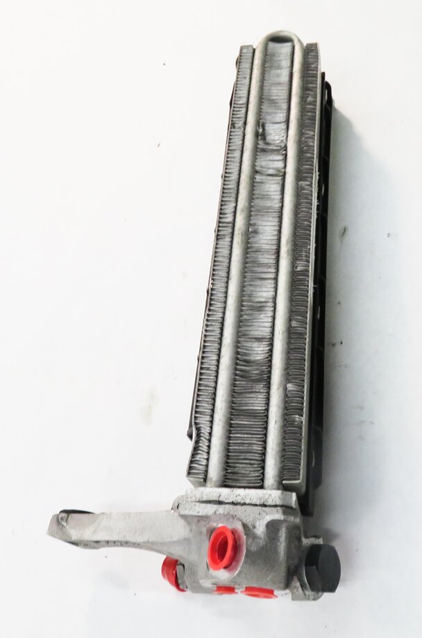 Thumbnail 3: 2008 BMW M6 ///M (E63) SMG TRANSMISSION OIL COOLER