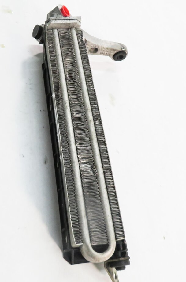 Thumbnail 4: 2008 BMW M6 ///M (E63) SMG TRANSMISSION OIL COOLER