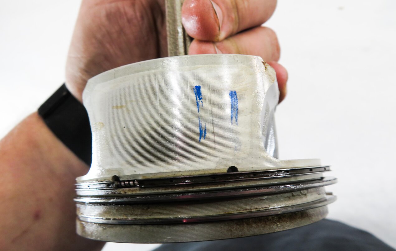 Thumbnail 9: 06-13 BMW M3 M5 M6 ///M (E60 E63 E90) 4.0L V8 S65 / 5.0L V10 S85 - PISTON SET