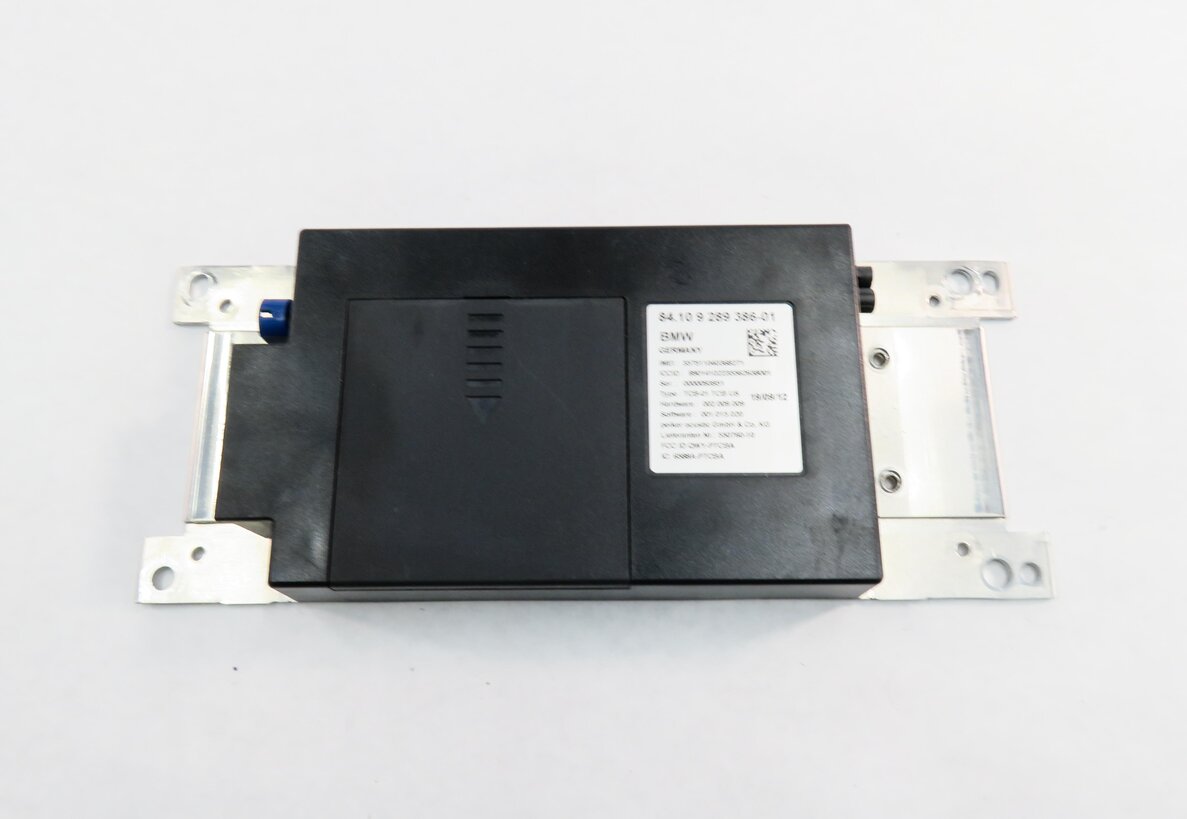Thumbnail 2: 2008 BMW M6 ///M (E63) BLUETOOTH TELEMATICS COMMUNICATION CONTROL MODULE