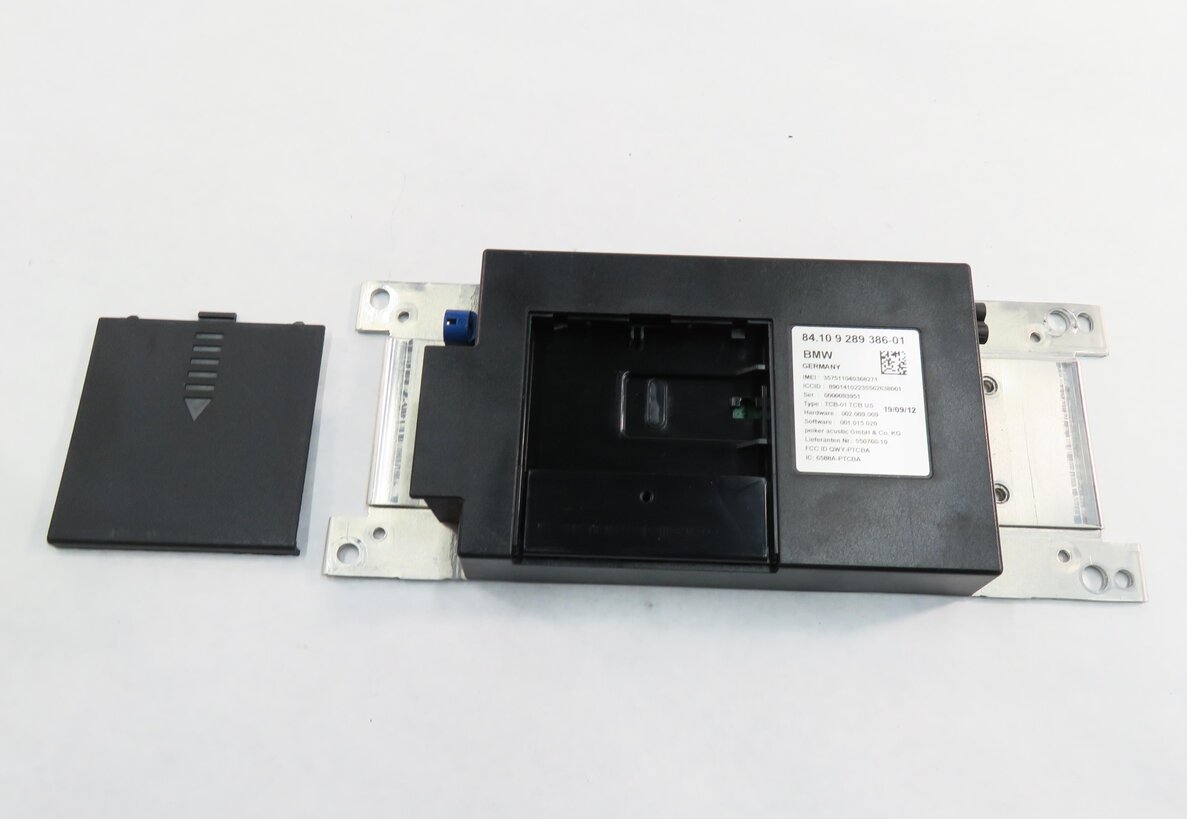 Thumbnail 5: 2008 BMW M6 ///M (E63) BLUETOOTH TELEMATICS COMMUNICATION CONTROL MODULE