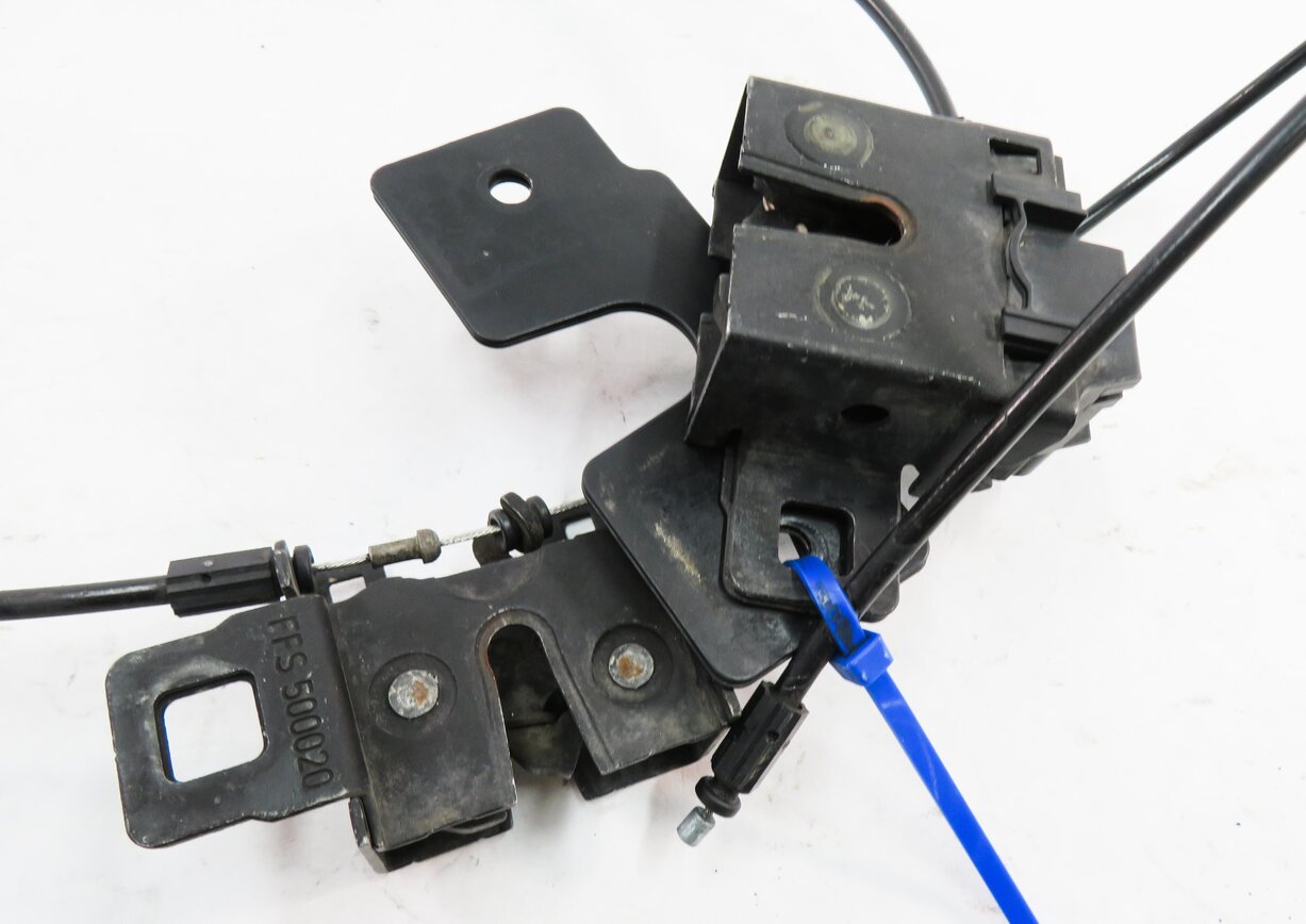 Thumbnail 4: 2008 RANGE ROVER SPORT (L320) FRONT LEFT & RIGHT LOWER HOOD LOCK LATCH SET
