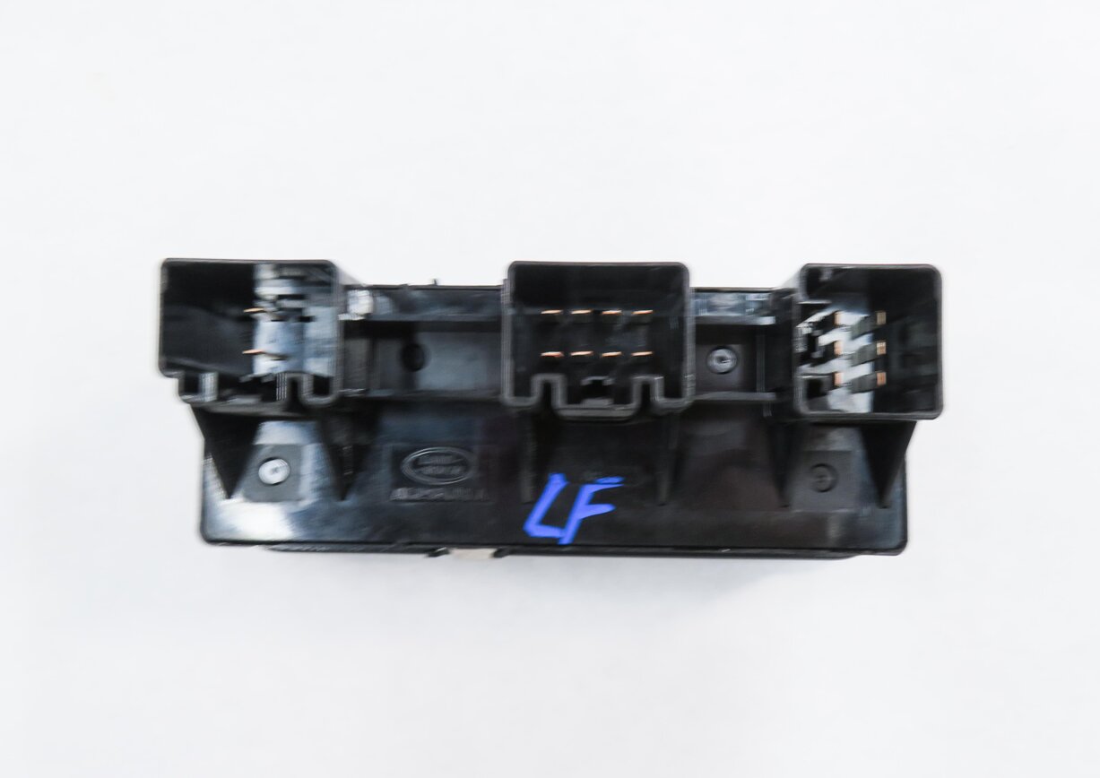 Thumbnail 6: 2007-2009 LR3 / RANGE ROVER SPORT (L320) LEFT DRIVER MASTER POWER WINDOW SWITCH